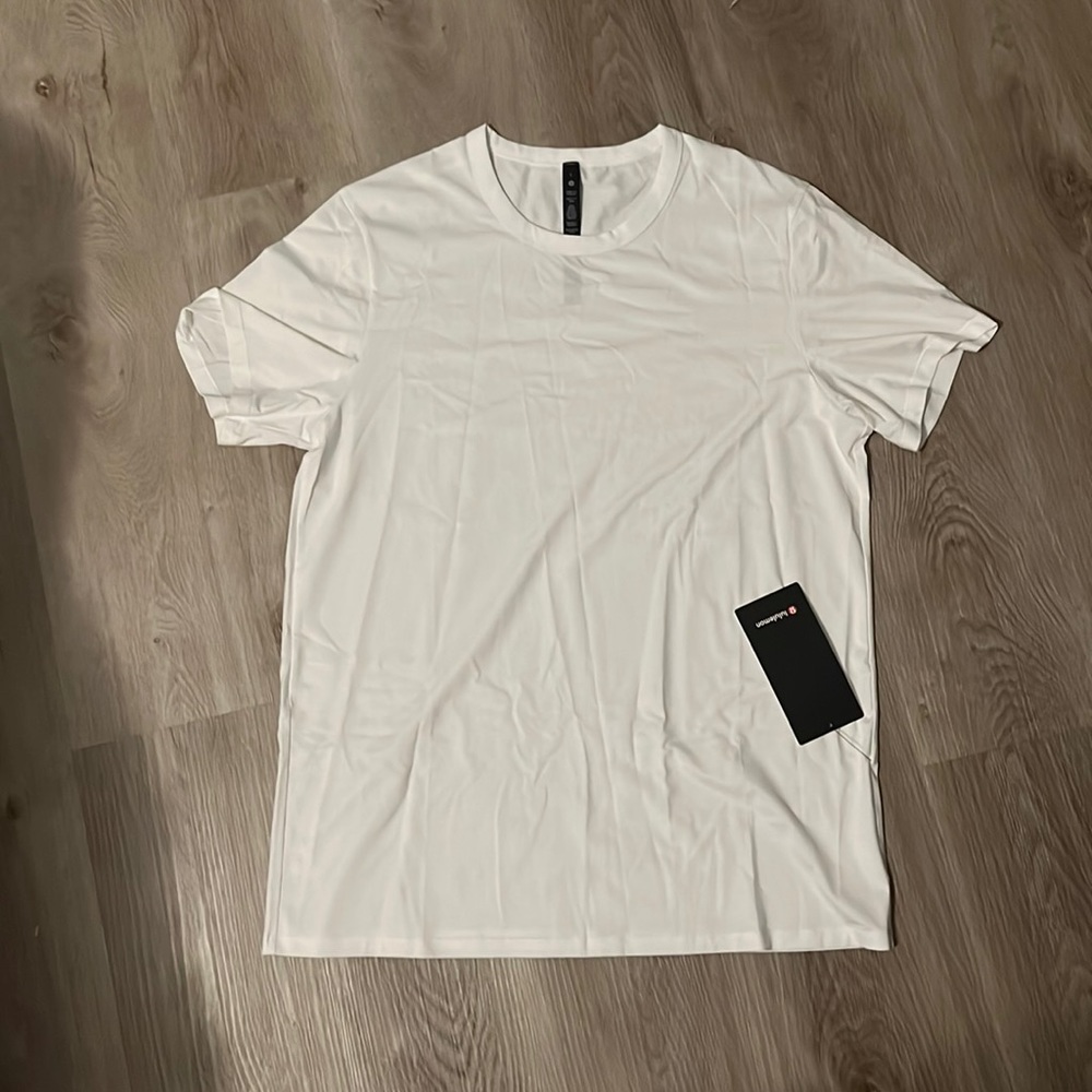 Lululemon Fundamental Tee